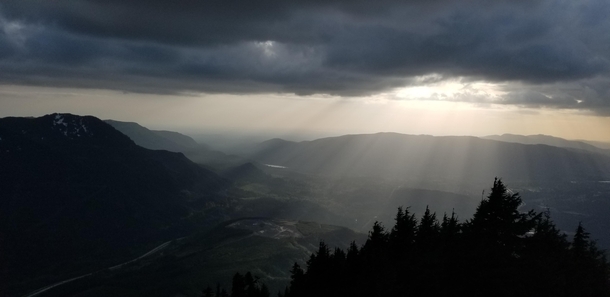 Absolutely incredible view from Mailbox peak in Washington 