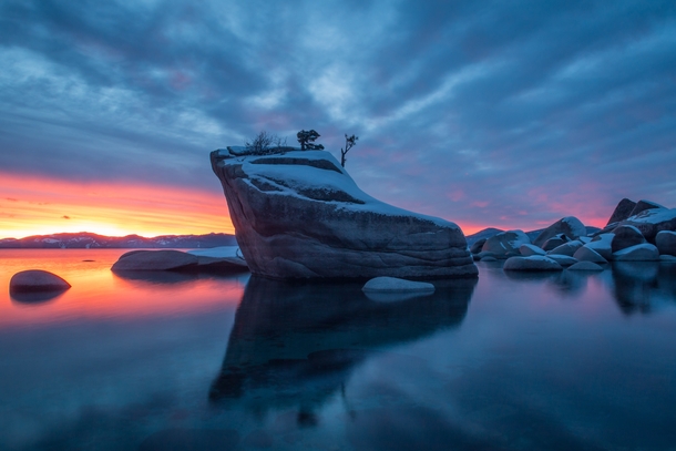 Bonsai Rock Lake Tahoe NV Christmas sunset 