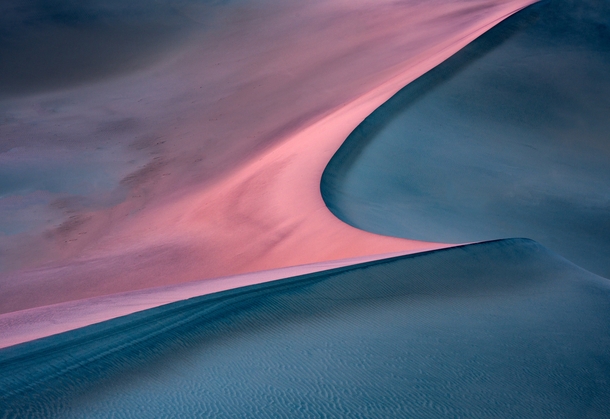 Death Valley Sand Dunes Catching the First Light of the Day  OC