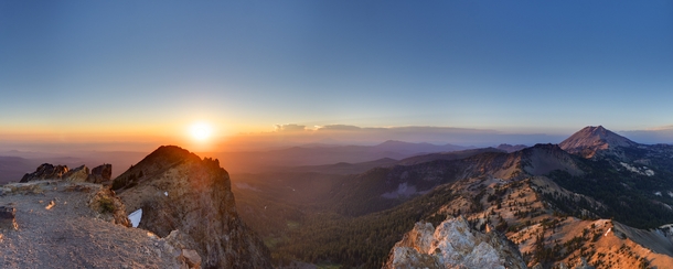 Its amazing to watch a sun set below the horizon from a mountaintop This is from Mt Brokeoff in Lassen Volcanic National Park 