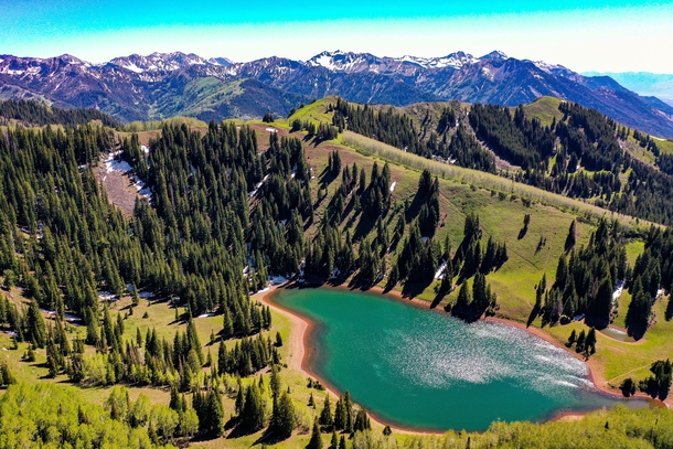 The Beautiful Turquoise Water of Lake Desolation Utah OC 