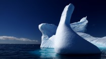  A beautiful iceberg looking a bit like a melting