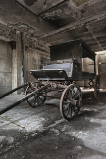 - Abandoned funeral carriage - DE -  - wwwjsKcom