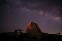  Joshua Tree National Park The Milky Way is in the sky  degrees opposite from Comet Neowise  x 