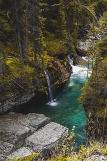  Place to get away to Maligne Canyon Jasper  x  IG SSaurabh