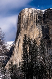  seconds of moonlit Cap Yosemite NP 