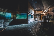 Abandoned Cleveland aquarium before all of the tanks were smashed 