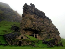 Abandoned cottage in Iceland 
