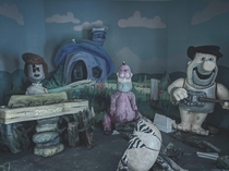 Abandoned Flintstones animatronics