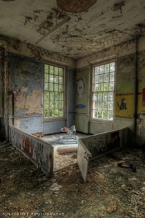 Abandoned hospital nursery 