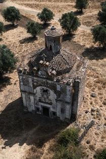 Abandoned th-century chapel in Portugal