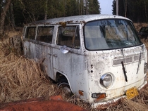 Abandoned VW bus 