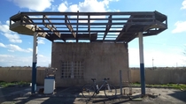 abandonned gaz station
