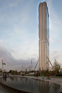 Allianz Tower 