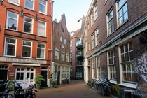 Amsterdam Tight Alley - 