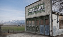 An abandoned Sinclair station in Elberta UT Photo BryonDavis 