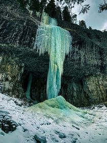 An Ice Climbers Dream Black Magic Wall Hyalite Canyon Bozeman MT 