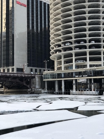 An icy day on the Chicago River