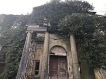 An imposing manor in Cork Ireland