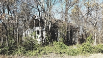 Aunt Sallys house in Tennessee Its been abandoned for over  years