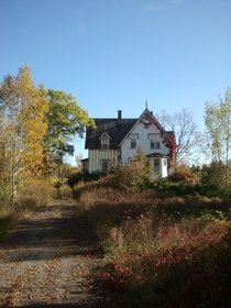 Autumnal Abandoned Abode 