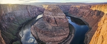 Best I could do at Horseshoe Bend Page AZ with a -photo panorama 