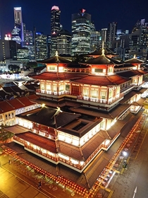 Buddha tooth relic temple in Singapore