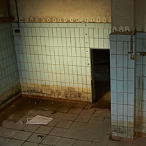 Cellar door - Basement of an empty building in Leipzig 