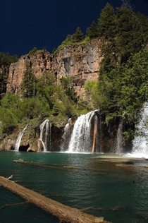 Colorados Hanging Lake in a high run-off year 