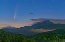 Comet NW beside Grandfather Mountain NC