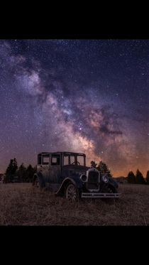 Crosspost from rbeamazed of a model A abandoned in a field