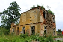 Crumbling brick house nature finds a way Czech Republic OC 