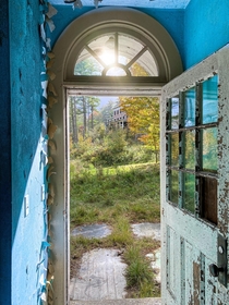 Doorway in an abandoned asylum Making me excited for this spring IG austinschacht