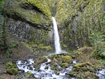 Dry Creek Falls on the Pacific Crest Trail in the Columbia River Gorge 