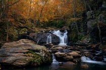 Fall at Cochran Mill Park Falls Georgia USA  IG travel_noob
