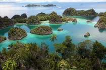 Fam Islands West Papua  by LBolgar