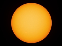 First try to capture the sun with sunspots in white light 