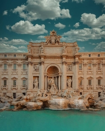 Fontana di Trevi Rome  Source adamsfranek