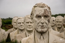 Giant statues of US Presidents from Presidents Park  article and album in comments
