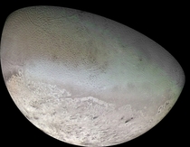Global Color Mosaic of Triton Neptune by the Voyager    x-post rHI_Res
