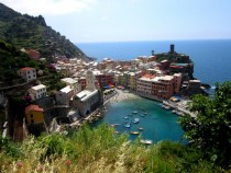 Gorgeous Day in Vernazza Cinque Terre Italy 