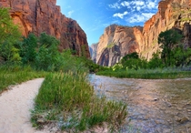 Got to experience Zion National Park recently Absolutely breathtaking 