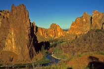 Great view of the surrounding rock faces from Monkeys Face Smith Rock OR 