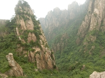 Huangshan China -- one of many inspirations for the movie Avatar 