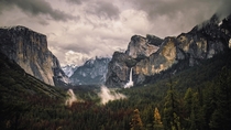 I will become an American citizen in three weeks and visit this place make me proud Yosemite CA 