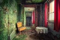 Inside an abandoned house By Thomas Mueller 