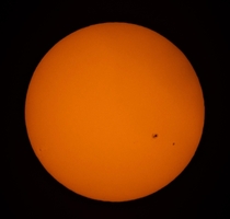 It was a nice clear day so I decided to try and get my first photo of sunspots