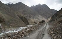 Karakoram Highway over Khunjerab Pass between China and Pakistan Photo by Anthonymaw 