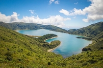 Lagoa do Fogo - A crater in the Azores x 