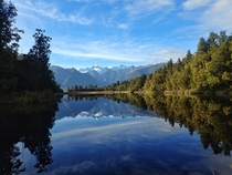 Lake Matheson and the Southern Alps NZ   x 